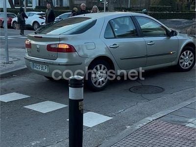 Verde Usado 2001 Renault Laguna II Privilege Berlina | 600 €