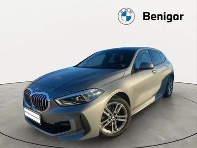 Occasion BMW 118 Shadowline 150 PK (110 kW) 2024 Grijs Hatchback