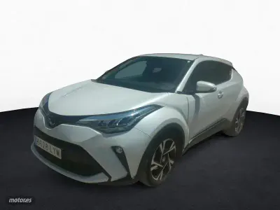 Usado Toyota C-HR Advance 122 CV (89 kW) 2022 Blanco SUV