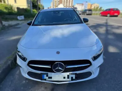 Usado Mercedes A180 116 CV (85 kW) 2019 Blanco Utilitario