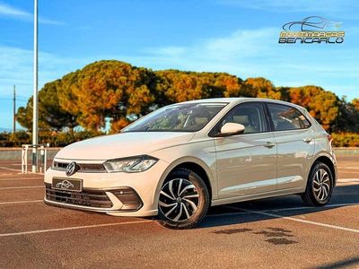 Gris Usado 2022 VW Polo Life Utilitario | 14.500 € (Precio justo)