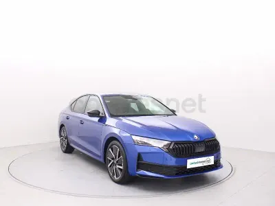 Usado Skoda Octavia SportLine 150 CV (110 kW) 2026 Azul Berlina