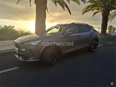Usado Cupra Formentor 150 CV (110 kW) 2023 Gris / plata SUV