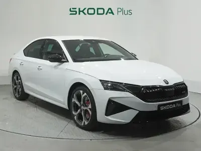 Nuevo Skoda Octavia RS 265 CV (194 kW) 2026 Blanco Berlina