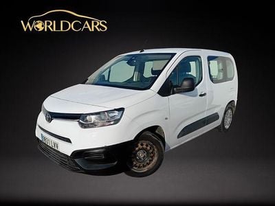 Usado Toyota Proace City City 100 CV (73 kW) 2022 Blanco Monovolumen