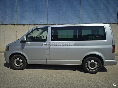 Usado VW Multivan Startline 140 CV (102 kW) 2011 Gris / plata Monovolumen