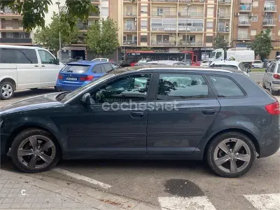 Usado Audi A3 Ambition 140 CV (102 kW) 2009 Gris / plata Utilitario