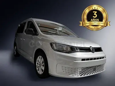 Usado VW Caddy 116 CV (85 kW) 2024 Gris / plata Monovolumen