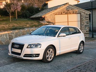 Usado Audi A3 Ambition 140 CV (102 kW) 2012 Blanco Utilitario