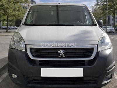 Begagnad Peugeot Partner Tepee Access 75 HK (55 kW) 2016 Vit Minibuss