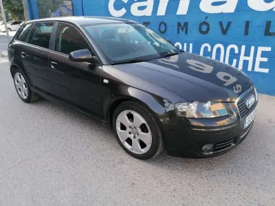 Usado Audi A3 Sportback Ambition 140 CV (102 kW) 2005 Negro Utilitario