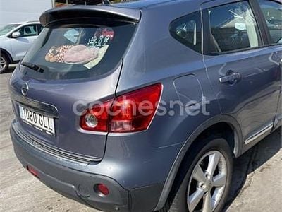 Gris / plata Usado 2009 Nissan Qashqai Tekna SUV | 4800 € (Buen precio)