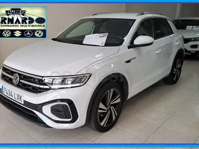 Usado VW T-Roc R-line 150 CV (110 kW) 2022 Blanco SUV