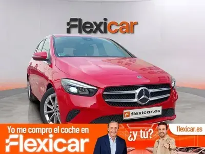 Usado Mercedes B180 116 CV (85 kW) 2019 Rojo Utilitario