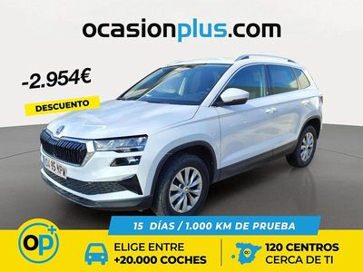 Usado Skoda Karoq Selection 115 CV (84 kW) 2024 Blanco SUV