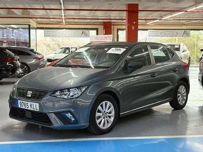 Usado Seat Ibiza Style 95 CV (69 kW) 2019 Gris Utilitario