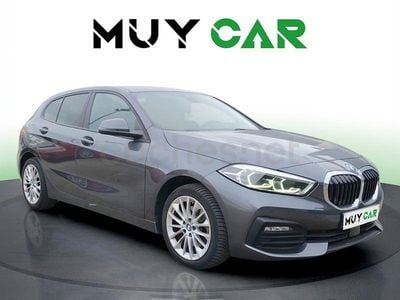Usado BMW 118 Comfort Edition 150 CV (110 kW) 2020 Gris / plata Utilitario