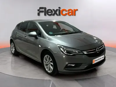 Usado Opel Astra Dynamic 150 CV (110 kW) 2019 Gris Berlina