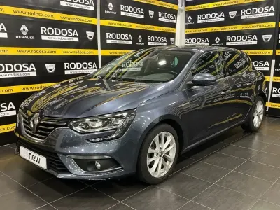 Usado Renault Mégane Zen 140 CV (102 kW) 2018 Gris Berlina