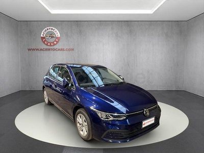 Usado VW Golf VIII Life 131 CV (96 kW) 2021 Azul Berlina