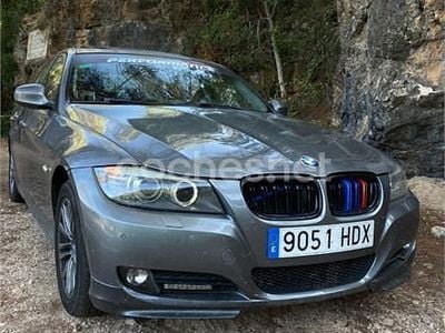 Usado BMW 318 143 CV (105 kW) 2010 Gris / plata Berlina