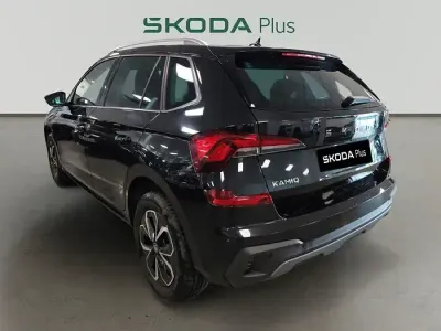 Usado Skoda Kamiq Selection 115 CV (84 kW) 2025 Negro SUV