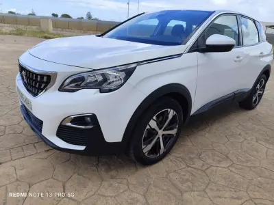 Usado Peugeot 3008 Active 131 CV (96 kW) 2018 Blanco SUV
