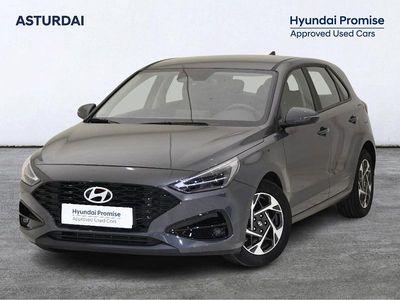Usado Hyundai i30 100 CV (73 kW) 2024 Gris Utilitario