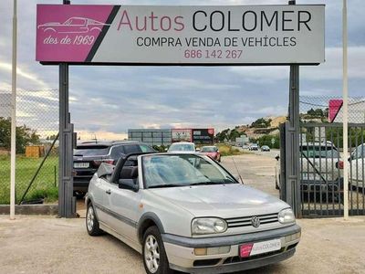 Usado VW Golf Cabriolet Highline 101 CV (74 kW) 1998 Gris Descapotable