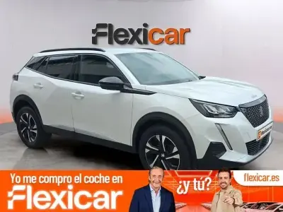 Usado Peugeot 2008 Active 100 CV (73 kW) 2023 Blanco SUV