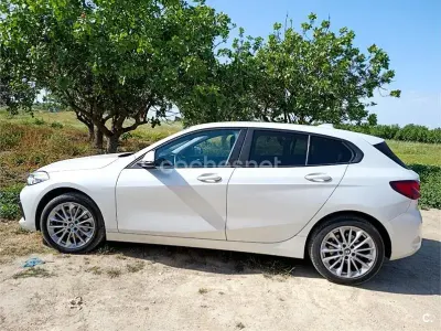 Usado BMW 118 136 CV (100 kW) 2022 Blanco Utilitario