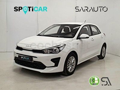 Usado Kia Rio 84 CV (61 kW) 2022 Blanco Berlina
