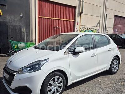 Usado Peugeot 208 82 CV (60 kW) 2019 Blanco Utilitario