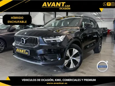 Begagnad Volvo XC40 Inscription 211 HK (155 kW) 2021 Svart SUV