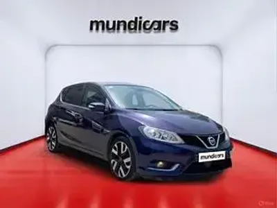 Usado Nissan Pulsar Tekna 110 CV (80 kW) 2016 Violeta / lila Utilitario