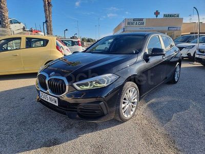 Usado BMW 118 136 CV (100 kW) 2021 Negro Utilitario