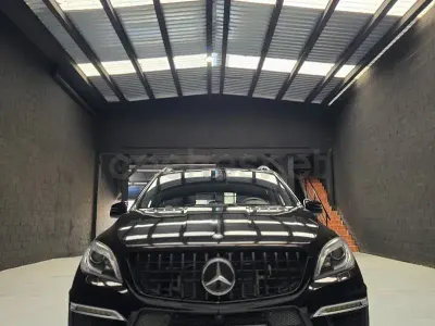 Usado Mercedes ML63 AMG AMG 525 CV (386 kW) 2014 Negro SUV