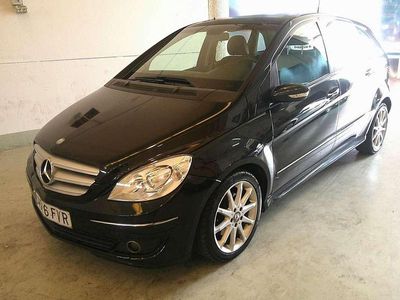 Mercedes B180