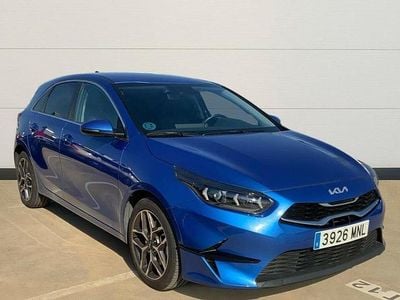 Usado Kia Ceed 120 CV (88 kW) 2024 Azul Utilitario