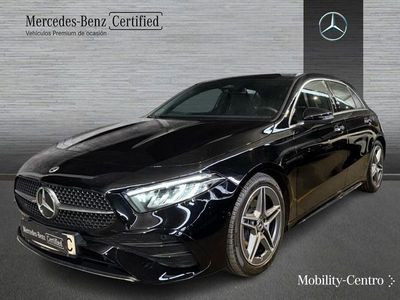 Negro noche Usado 2024 Mercedes A200 AMG line | 34.500 € (Precio justo)