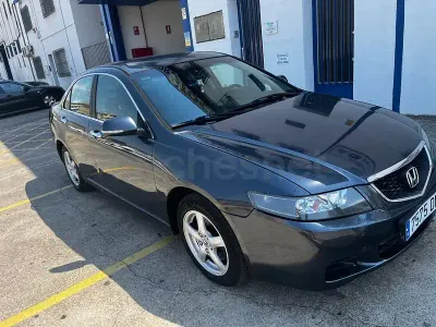 Usado Honda Accord Sport 140 CV (102 kW) 2005 Gris / plata Familiar