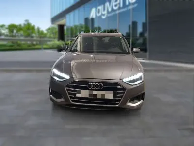 Usado Audi A4 Advanced 204 CV (150 kW) 2022 Gris Berlina