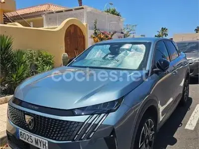 Usado Peugeot 3008 Allure 136 CV (100 kW) 2025 Azul SUV