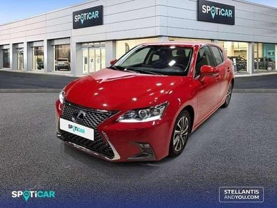 Lexus CT200h