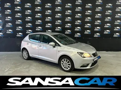 Usado Seat Ibiza Style 105 CV (77 kW) 2017 Gris / plata Berlina