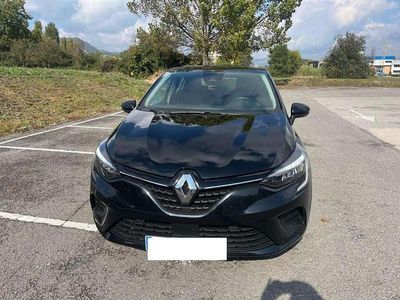 Negro Usado 2023 Renault Clio V Equilibre Utilitario | 15.900 € (Caro)