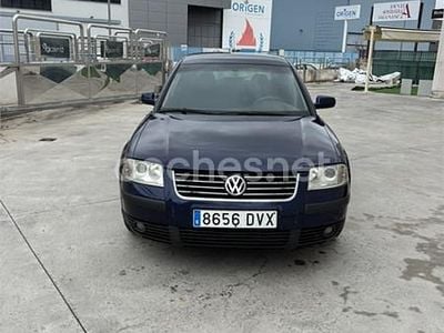 Usado VW Passat Edition 130 CV (95 kW) 2006 Azul Berlina