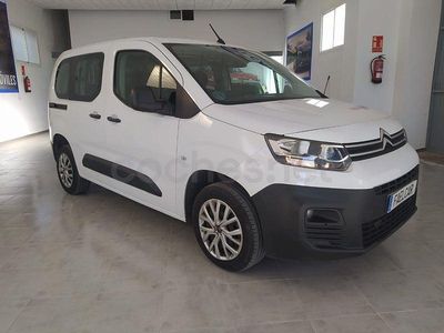 Usado Citroën Berlingo Live 102 CV (75 kW) 2023 Blanco Monovolumen