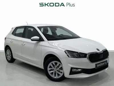 Usado Skoda Fabia Ambition 95 CV (69 kW) 2023 Blanco Utilitario