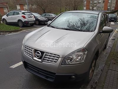 Usado Nissan Qashqai Acenta 106 CV (77 kW) 2009 Gris / plata SUV
